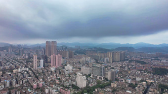 城市极端天气暴雨来袭航拍广东中山