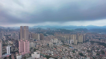 城市极端天气暴雨来袭航拍广东中山