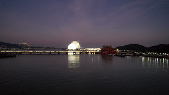 广东珠海日月贝大剧院夜景灯光航拍