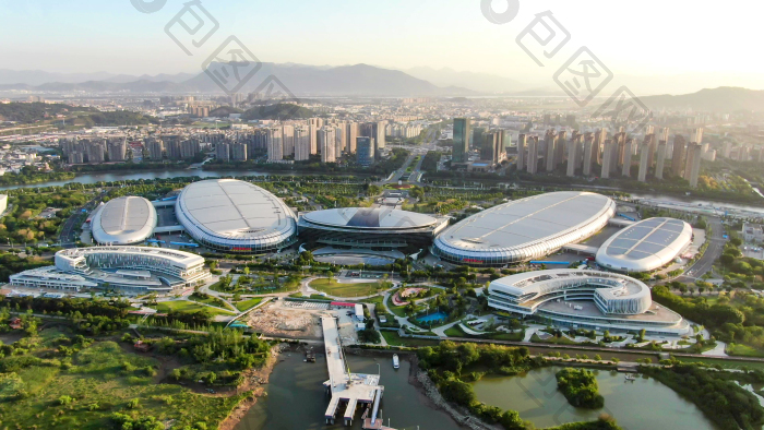 航拍福建福州海峡国际会展中心图片-包图网企业站