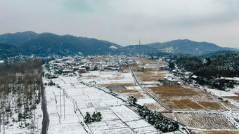 航拍农业种植<strong>农田冬天</strong>雪景