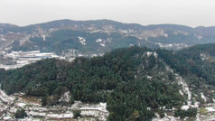 航拍山川丘陵冬天雪景