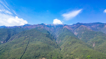 云南大理古镇苍山洱海蓝天白云旅游航拍