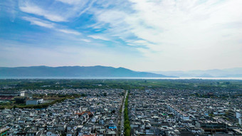 云南大理古镇<strong>苍山</strong>洱海蓝天白云旅游航拍