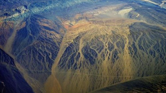 感人励志的企业形象宣传片配乐