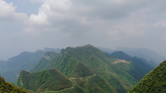 航拍高山<strong>山顶风光</strong>