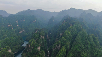 航拍高山悬岩峭壁