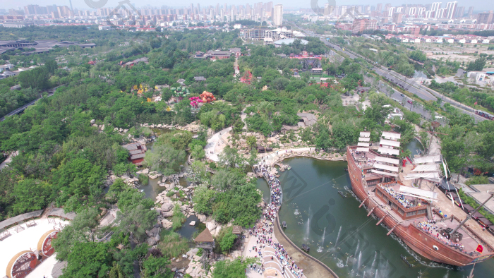 航拍河南开封万岁山大宋武侠城图片-包图网企业站