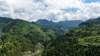 航拍湖南张家界巍峨大山