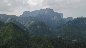 航拍湖南张家界天门山<strong>风光</strong>