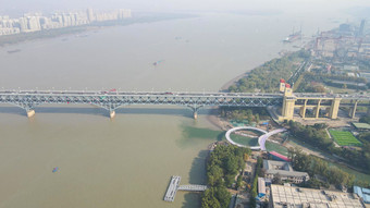 航拍江苏<strong>南京</strong>长江大桥