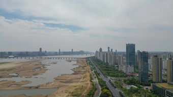 航拍江西<strong>南昌</strong>赣江城市风光<strong>南昌</strong>大景