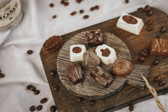 巧克力甜品美食图片