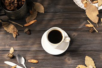一杯咖啡秋天温暖光影素材
