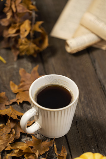 一杯咖啡秋季秋天图片