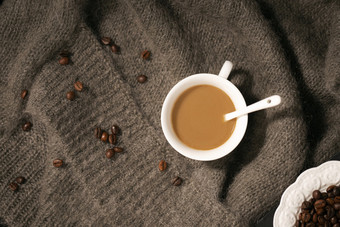 咖啡咖啡豆温暖光影秋天图片