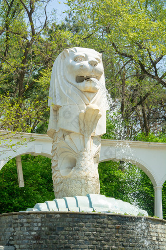鱼尾狮公园塑像