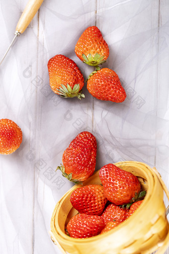 酸甜草莓新鲜水果