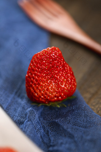 一颗<strong>草莓</strong>特写素材