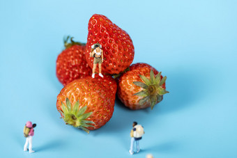 水果<strong>草莓</strong>微缩创意素材