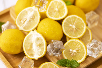 柠檬冰块夏天水果冰爽素材