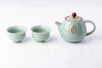 中式茶具一个茶壶两个茶碗