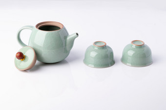 中式茶具茶壶与茶杯