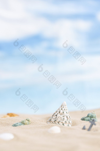 沙滩贝壳创意蓝天白云背景