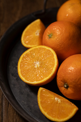 切开的<strong>橙</strong>子水果新鲜多汁图片