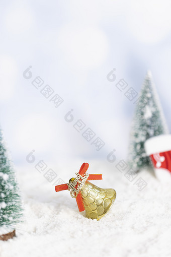 圣诞铃铛雪景图片