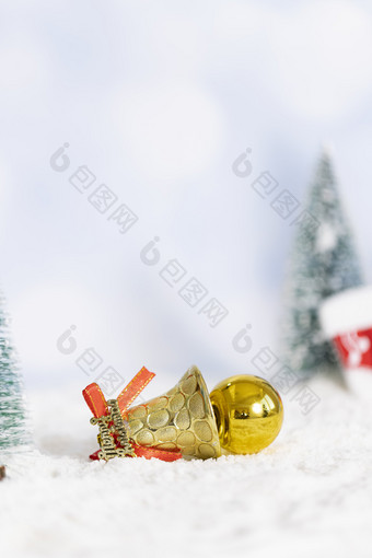 圣诞铃铛雪景场地素材