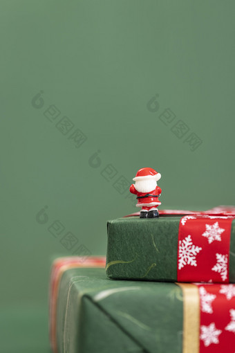<strong>圣诞</strong>礼盒与<strong>圣诞</strong>老人图片