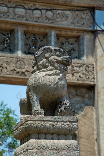 中国古代建筑的栩栩如生石狮子