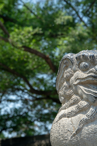 中国古代建筑的栩栩如生石狮子