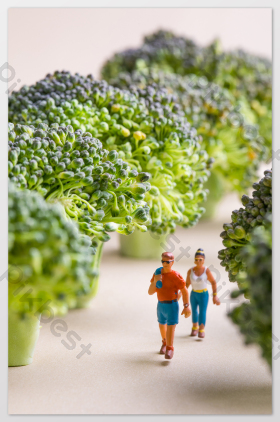 微观小人西兰花场景片在西兰花里踏青片微缩景观西兰花片暗调海鲜汤