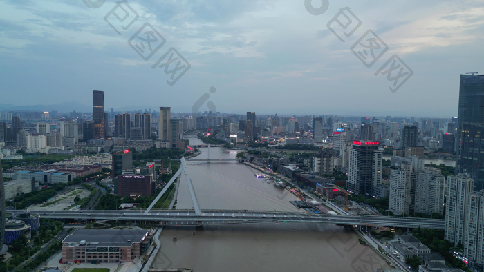 航拍浙江宁波甬江外滩大桥图片-包图网企业站