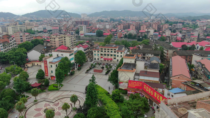 湖南娄底双峰蔡和森同志纪念馆图片-包图网企业站