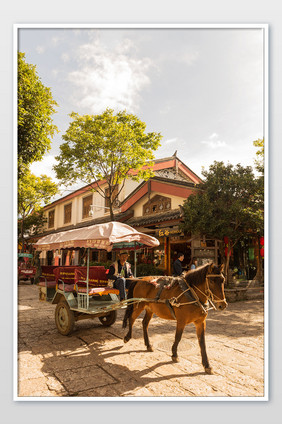 束河古镇景点复古马车旅游风景风光高清大图