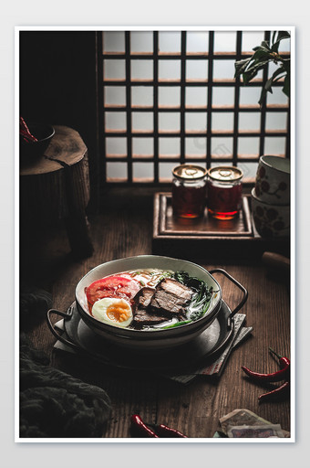 质感中式汤面静物美食摄影图片