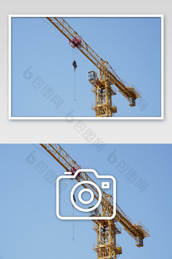 蓝色天空黄色塔吊施工作业摄影图片
