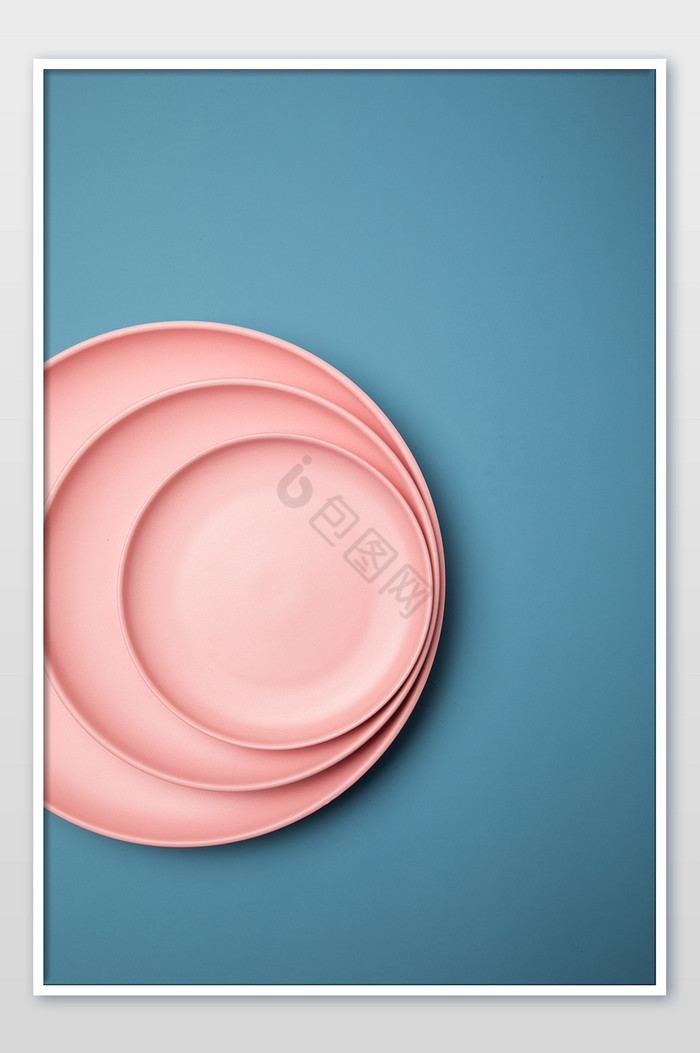 粉色盘子西餐盘图片