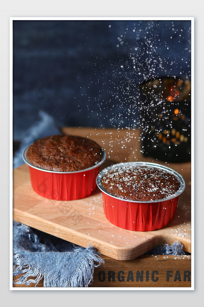 圣诞红糖蛋糕制作烘焙撒粉图片图片