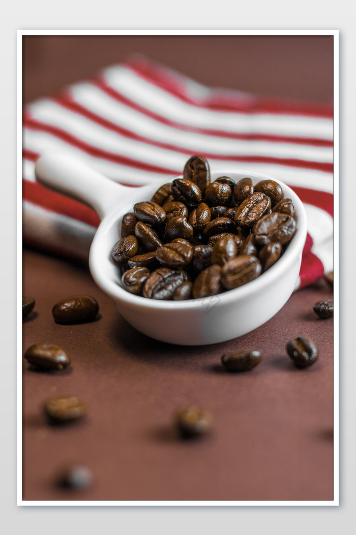 大气咖啡豆静物摄影图片