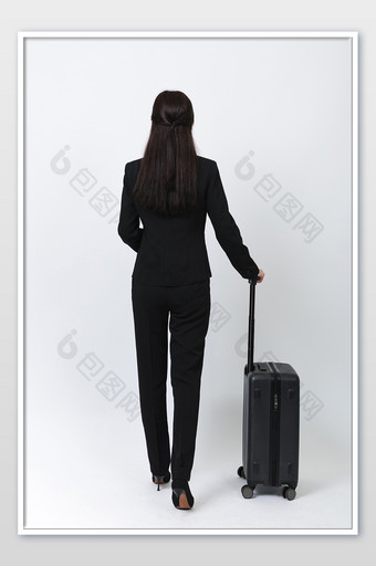 职场女性出差出行背影