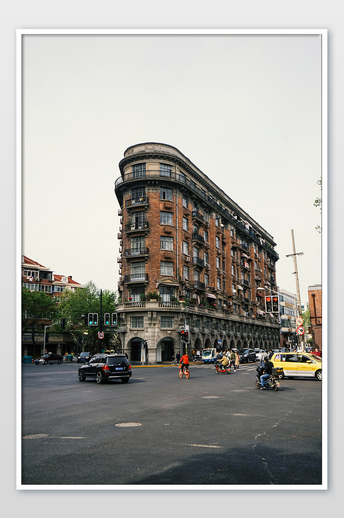 上海地标武康楼建筑摄影图图片