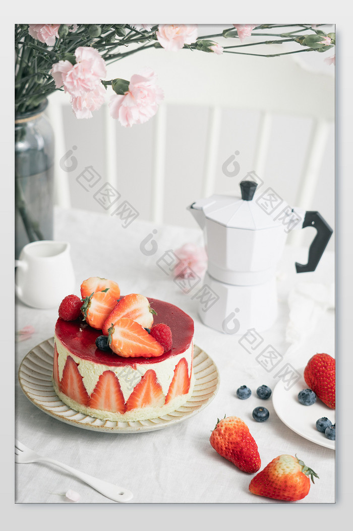 草莓蛋糕咖啡下午茶摄影图
