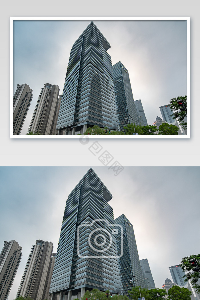 蓝色大气的上海陆家嘴写字楼摄影图片