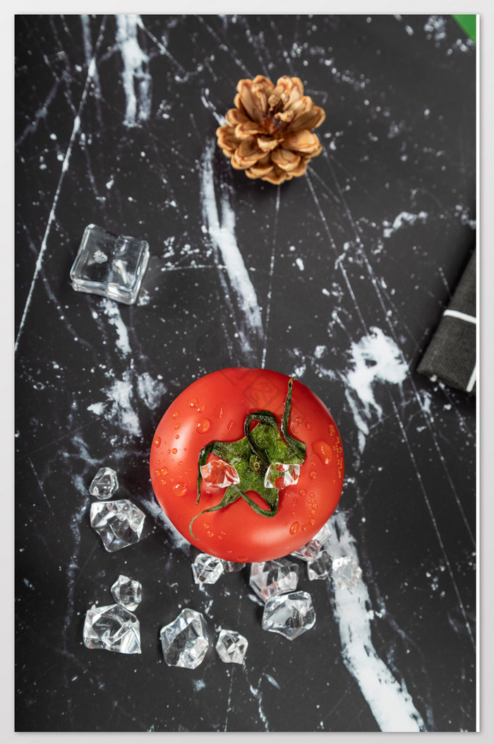 暗色调番茄摄影图图片