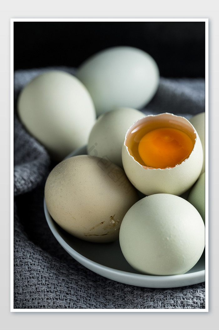 高清新鲜农家土鸡蛋细节摄影图图片