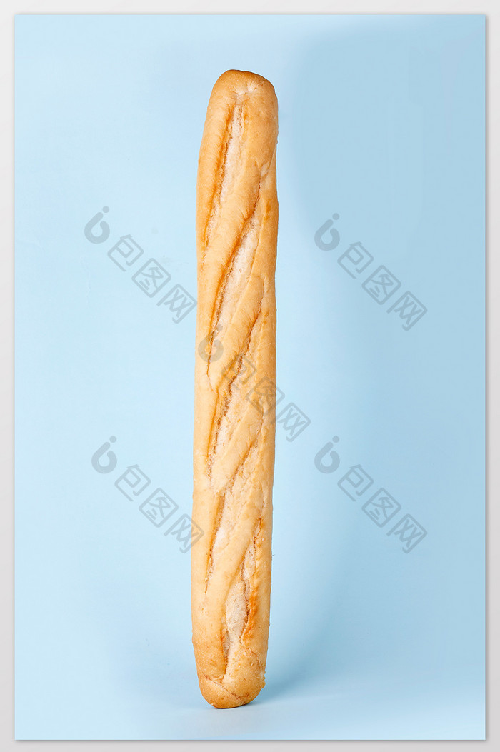 面包长条法棍烘焙美食蓝色背景摄影图片